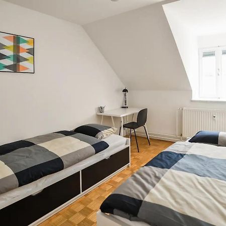 Strict City Apartments Ljubljana Exteriör bild